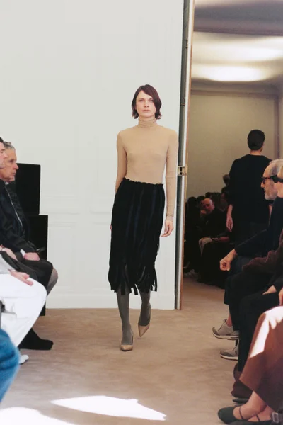 Look 27